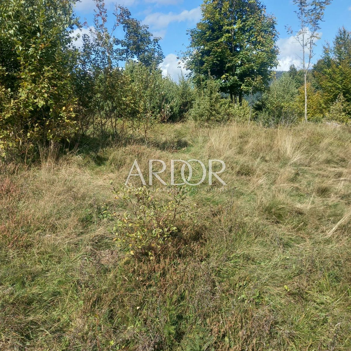 Участок MRKOPALJ, 63.200 €