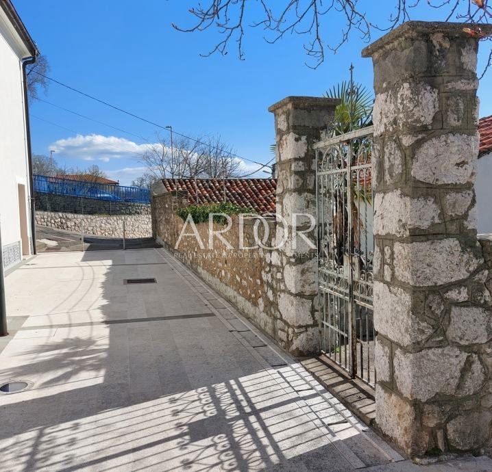 KOSTRENA SVETA LUCIJA