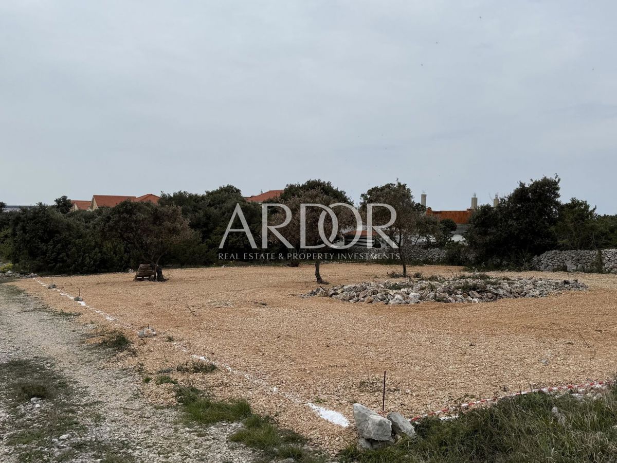 Участок PAG, 107.000 €