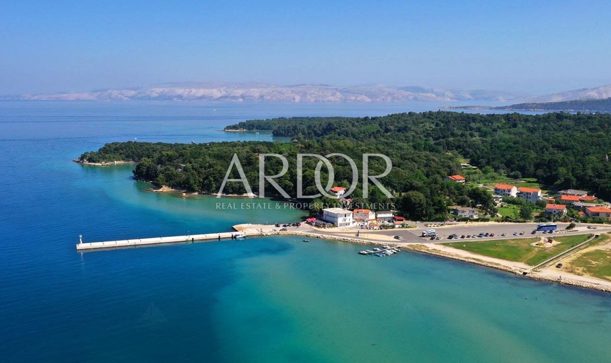 Участок RAB, 150.000 €