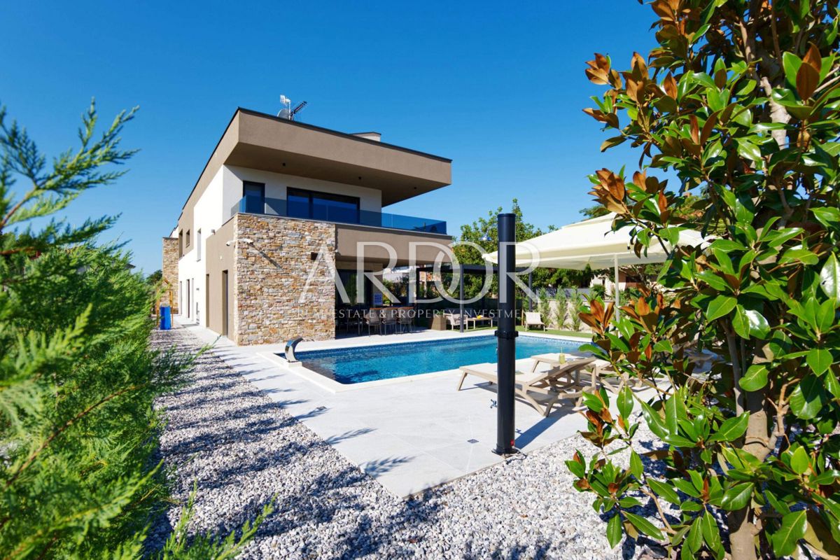 Дом MARČANA, 635.000 €