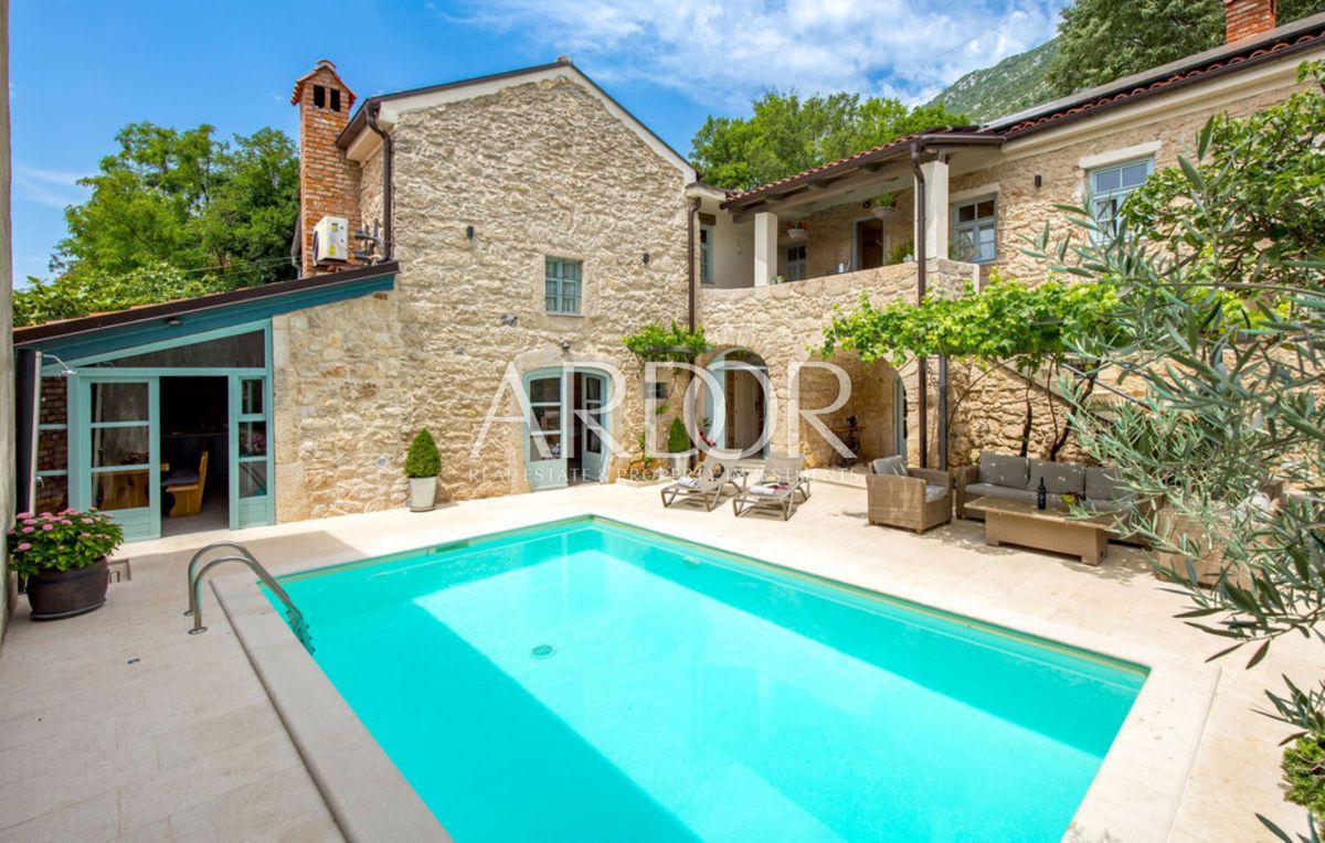 Дом VINODOLSKA OPĆINA, 990.000 €