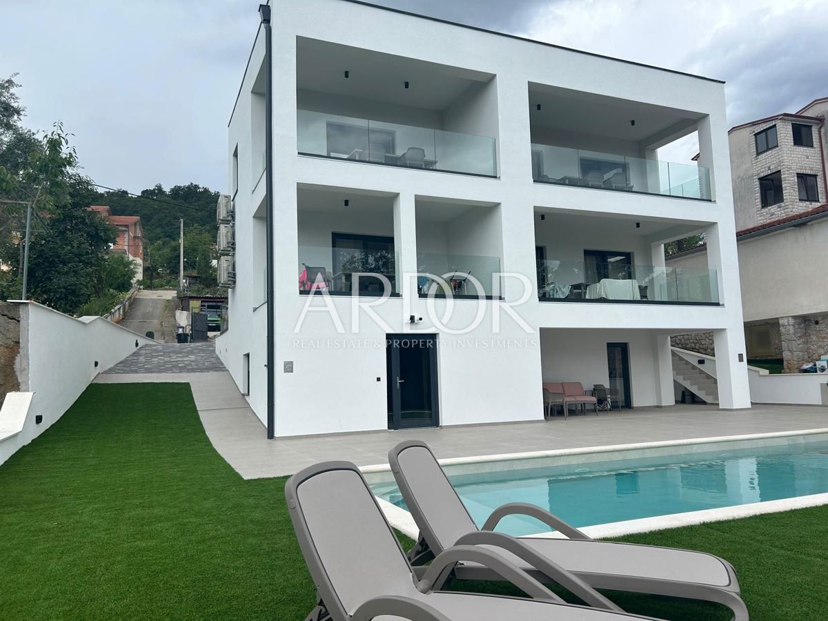 Appartamento LOVRAN, 1.700 €