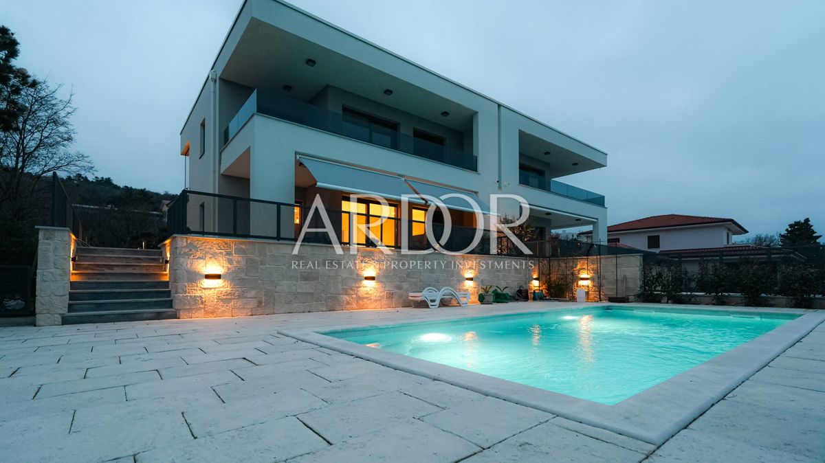 Дом KOSTRENA, 3.500 €