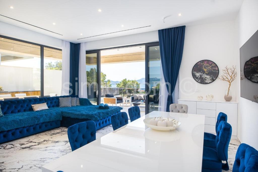 Дом SLIVNO, 1.350.000 €