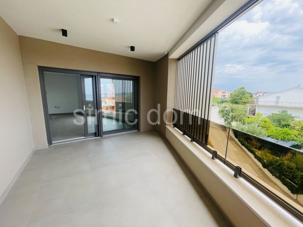 Spacious apartment near the beach, Vodice
