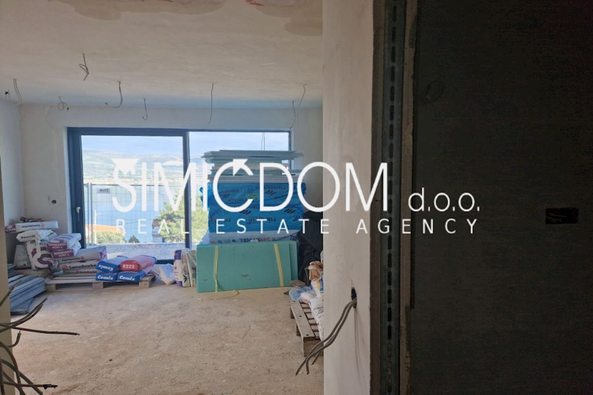 Appartamento ČIOVO, 262.200 €