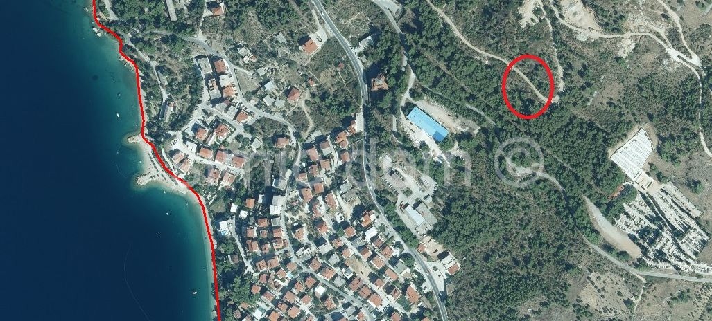 Участок OMIŠ, 257.110 €