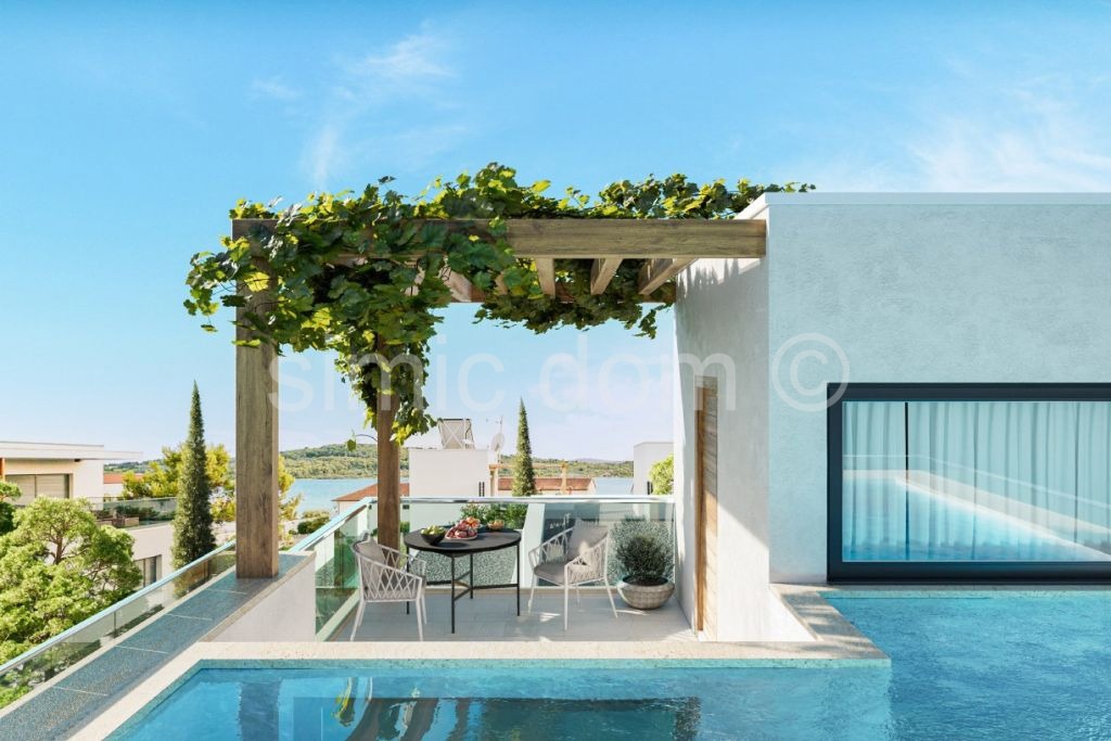 Дом VODICE, 450.000 €