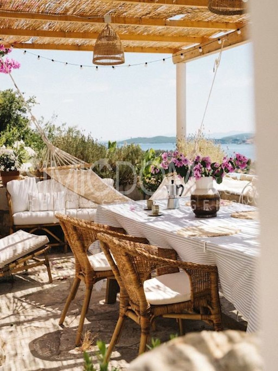 Дом OREBIĆ, 525.000 €