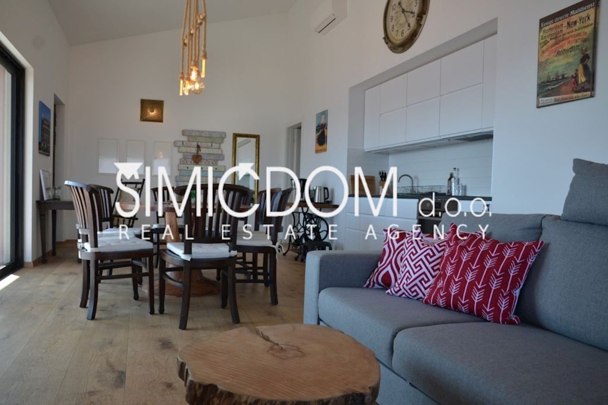 Appartamento SEGET, 330.000 €