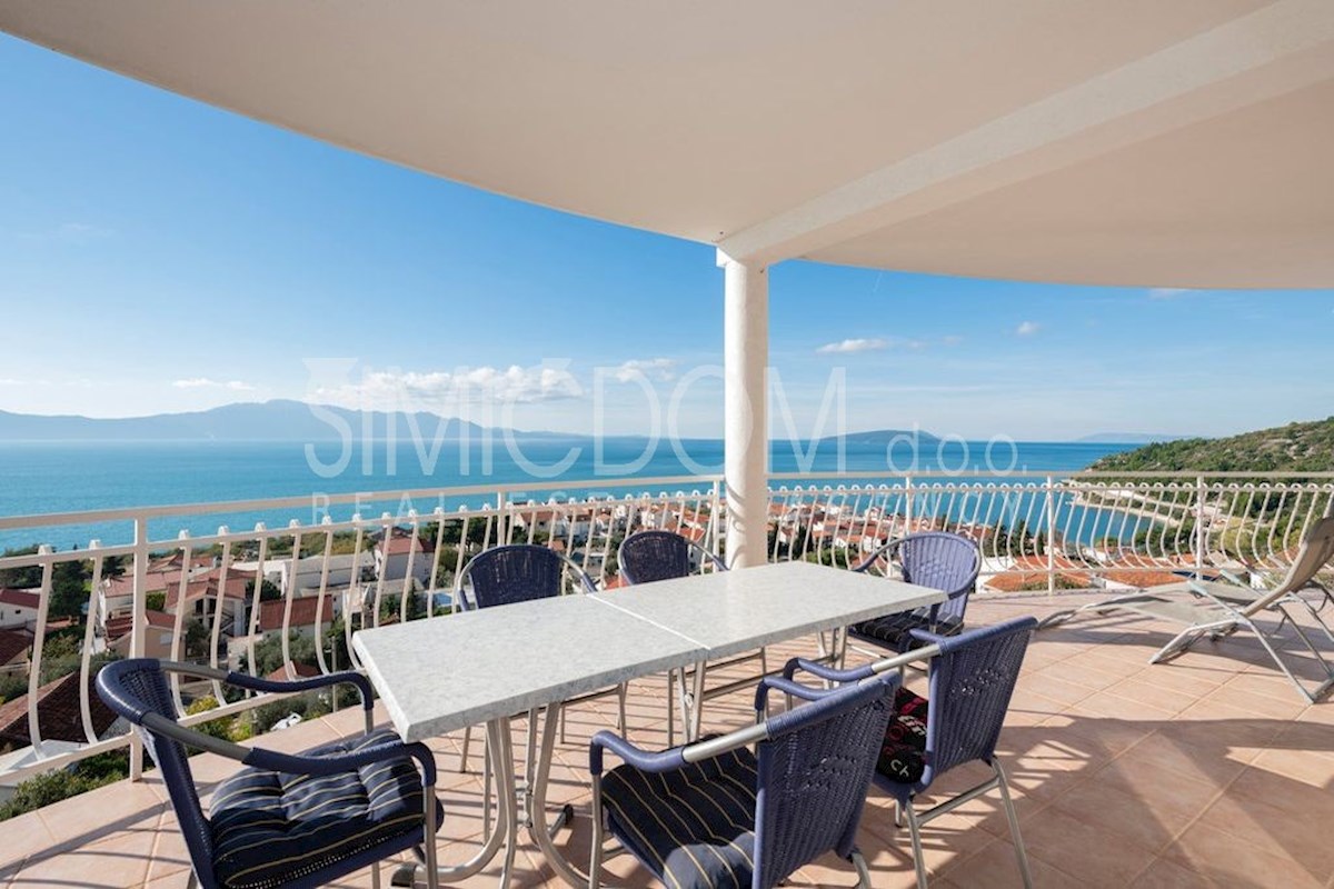 Дом GRADAC, 720.000 €