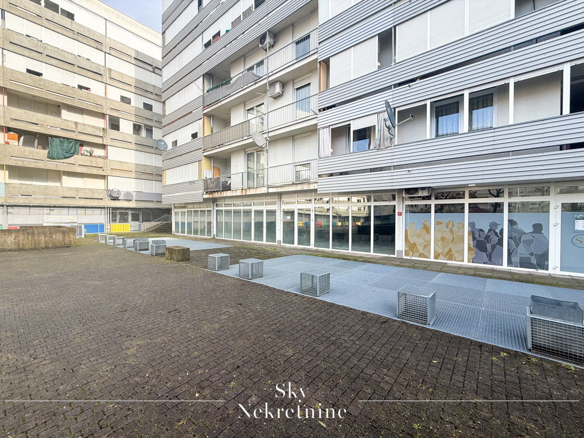 Locale commerciale ZAGREB, 112.095 €