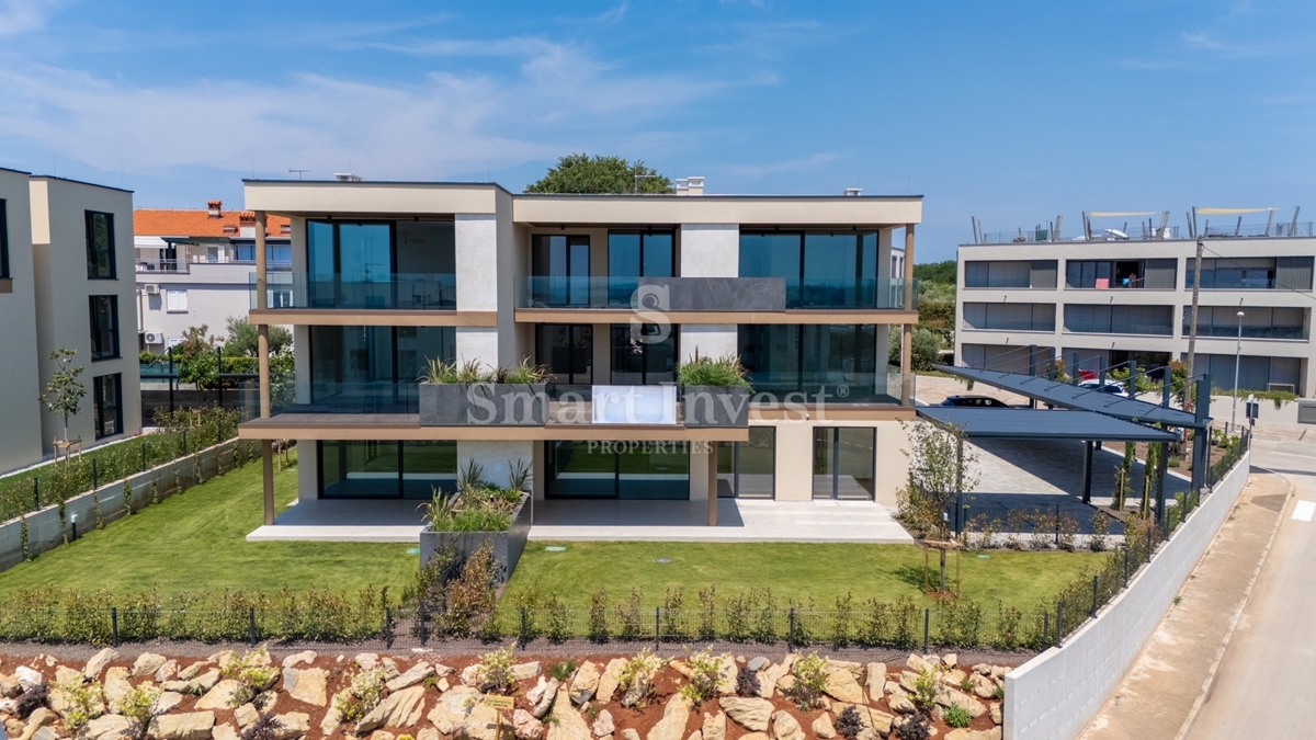 NOVIGRAD, moderan stan od 138.46 m2 s pogledom na more