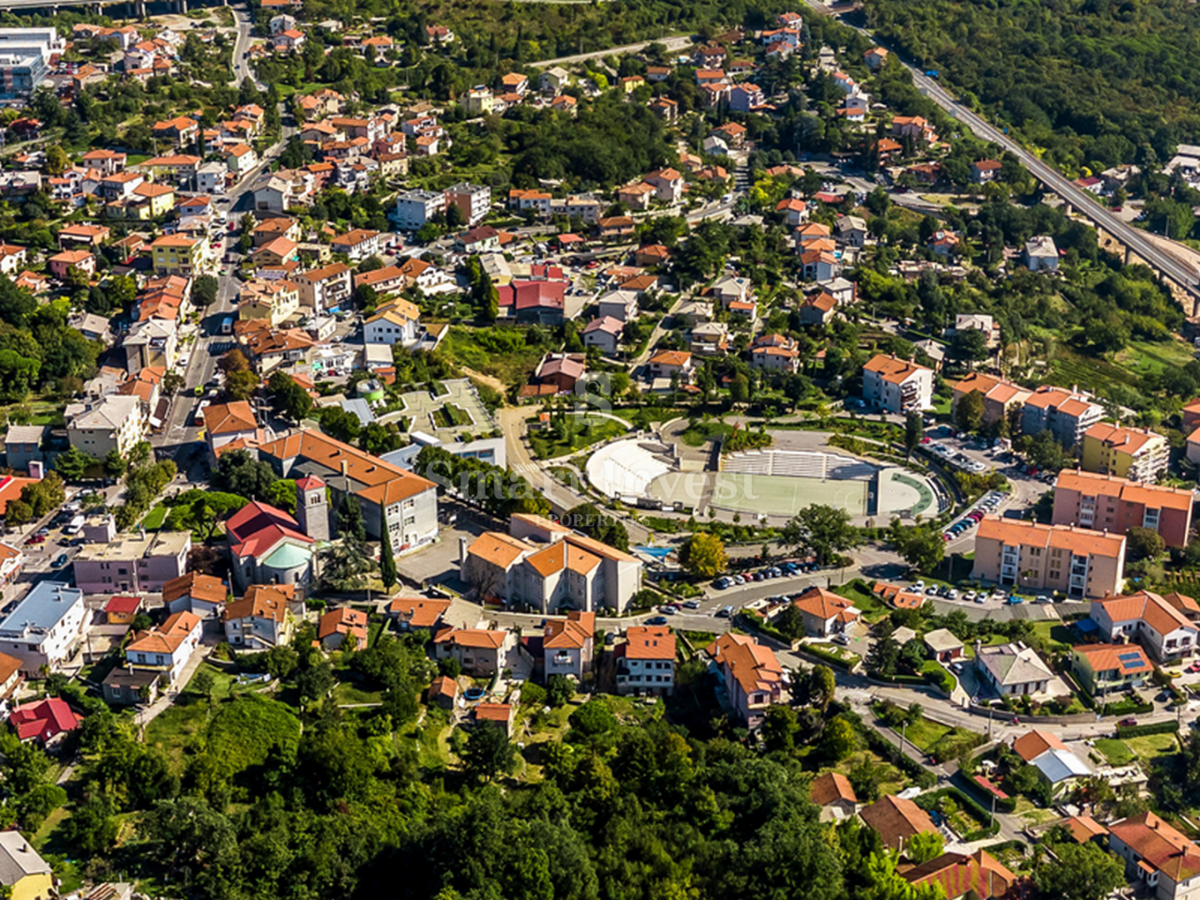 Locale commerciale MATULJI, 1.800 €