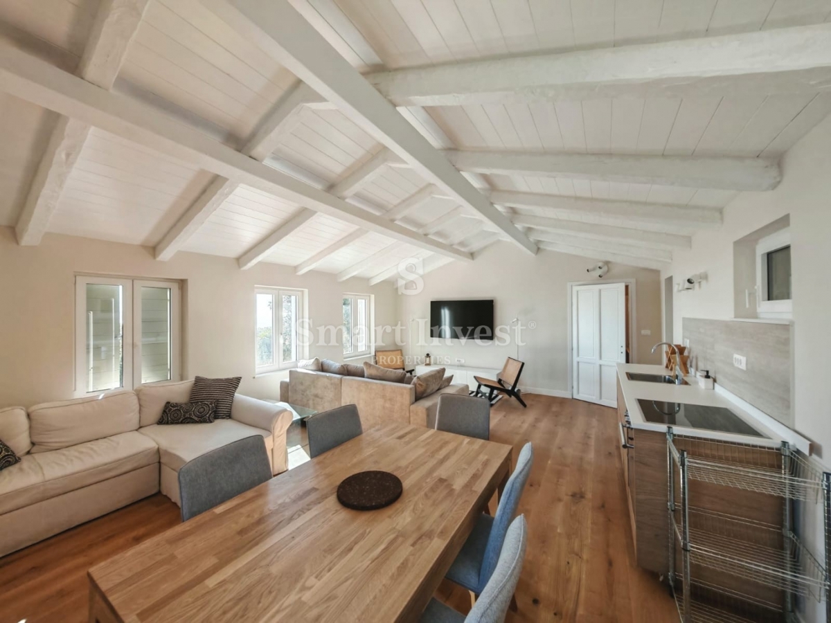 Дом MATULJI, 980.000 €