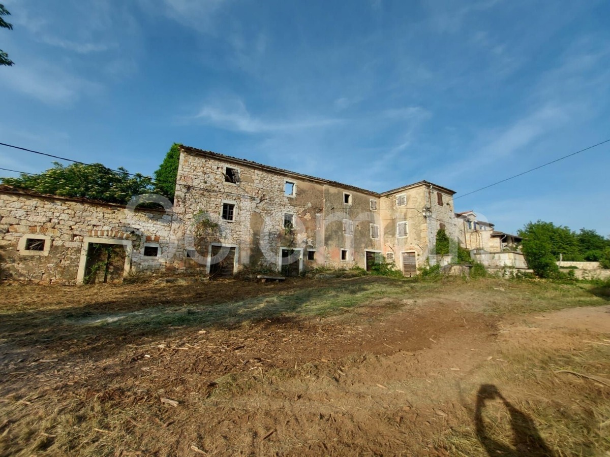 Casa VIŽINADA, 350.000 €