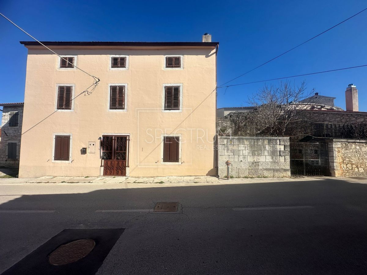 SVETI LOVREČ PAZENATIČKI