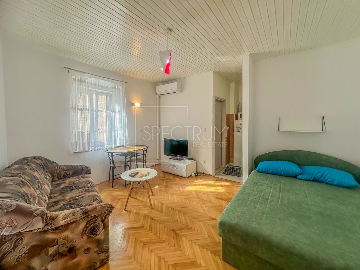 Novigrad, studio apartman u starogradskoj jezgri