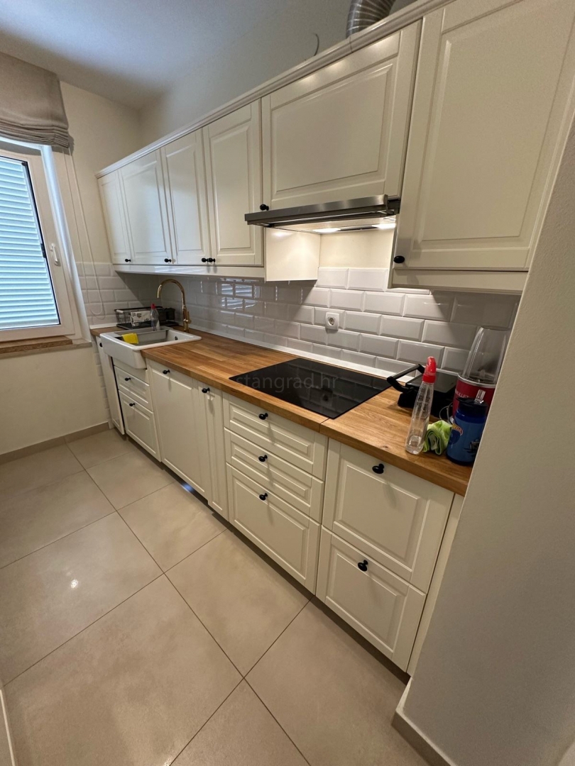 Appartamento KRK, 311.250 €