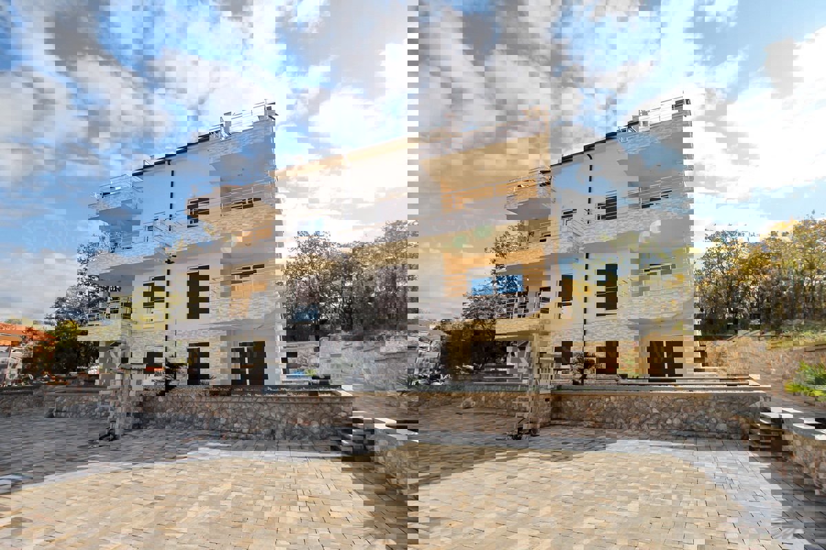 NJIVICE
