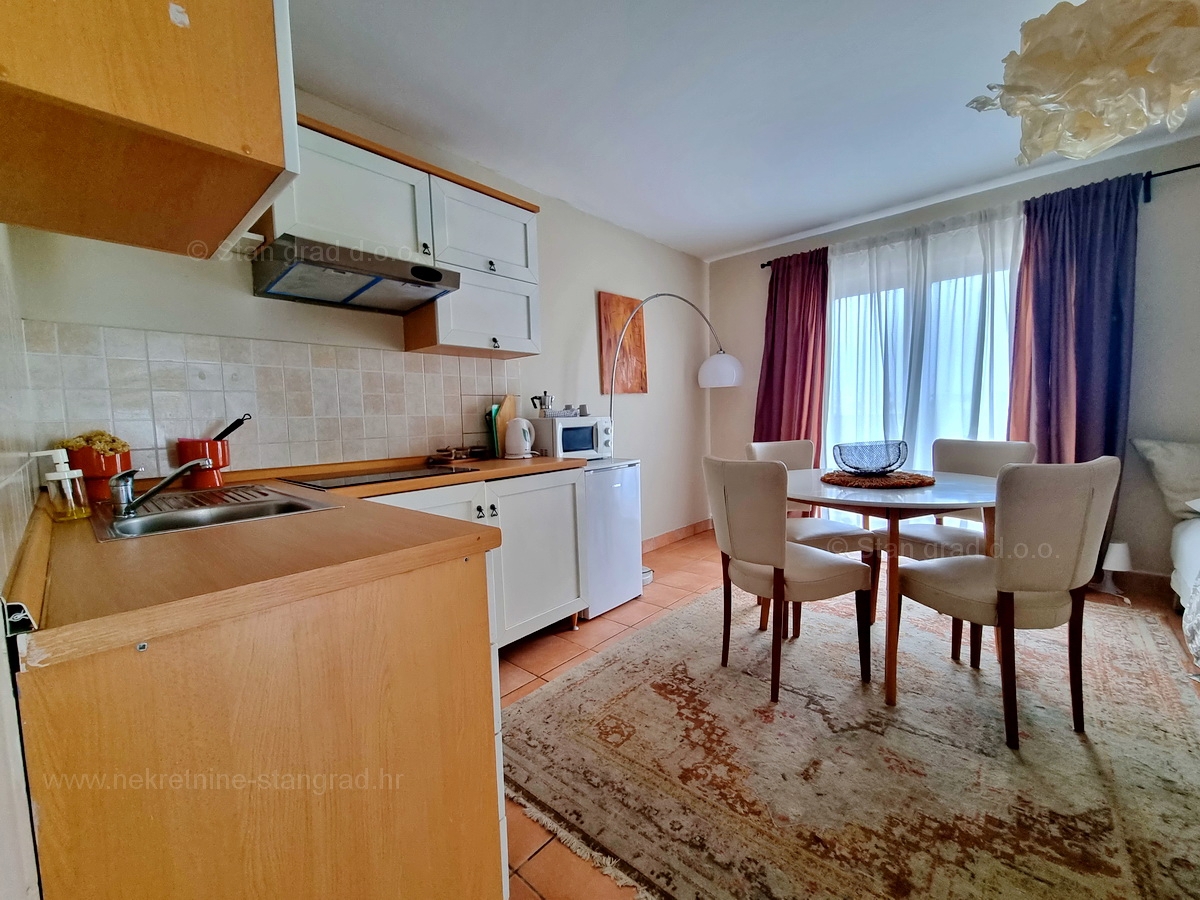 NJIVICE
