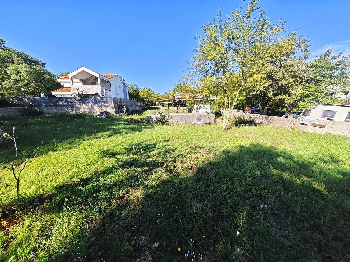 Terreno KRK, 320.000 €