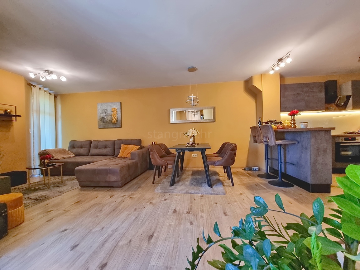 Appartamento KRK, 280.000 €