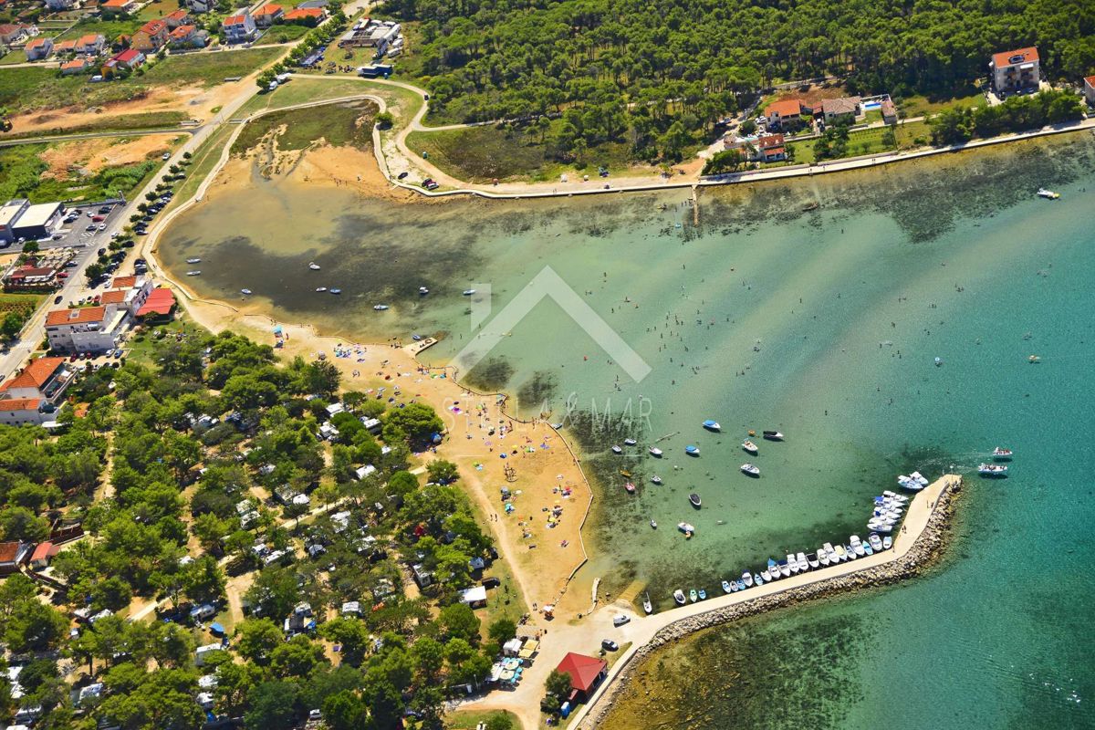 Terreno PRIVLAKA, 127.000 €