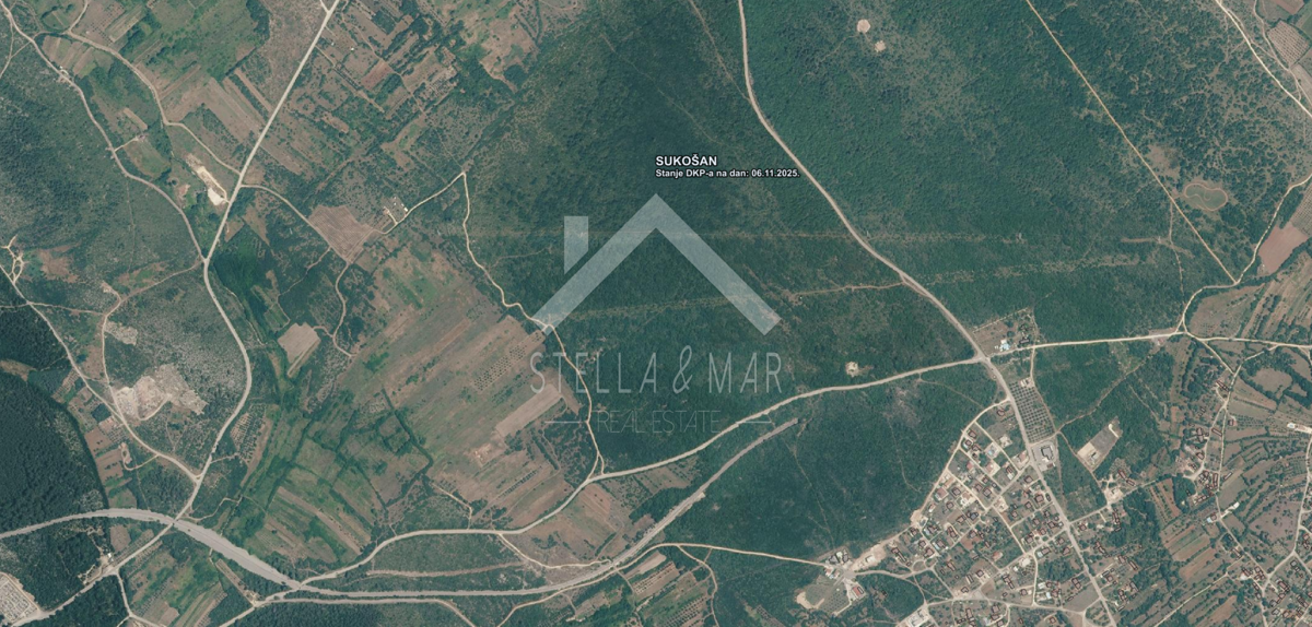Terreno SUKOŠAN, 25.000 €