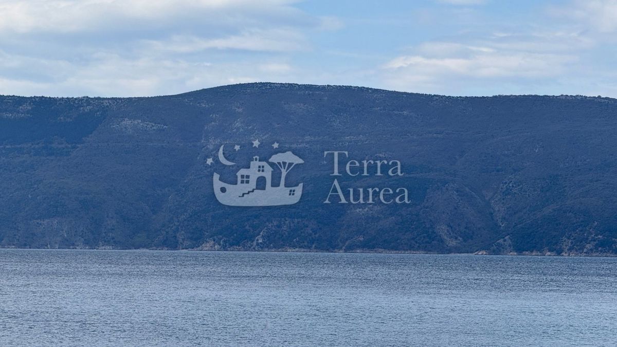 Участок KRK, 119.000 €