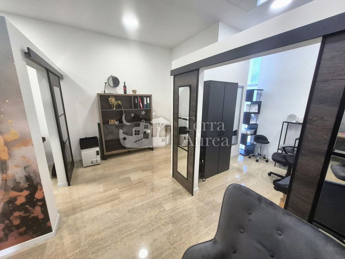 Locale commerciale KRK, 600 €