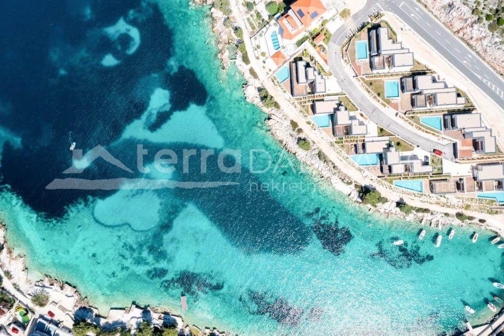 PRIMOŠTEN