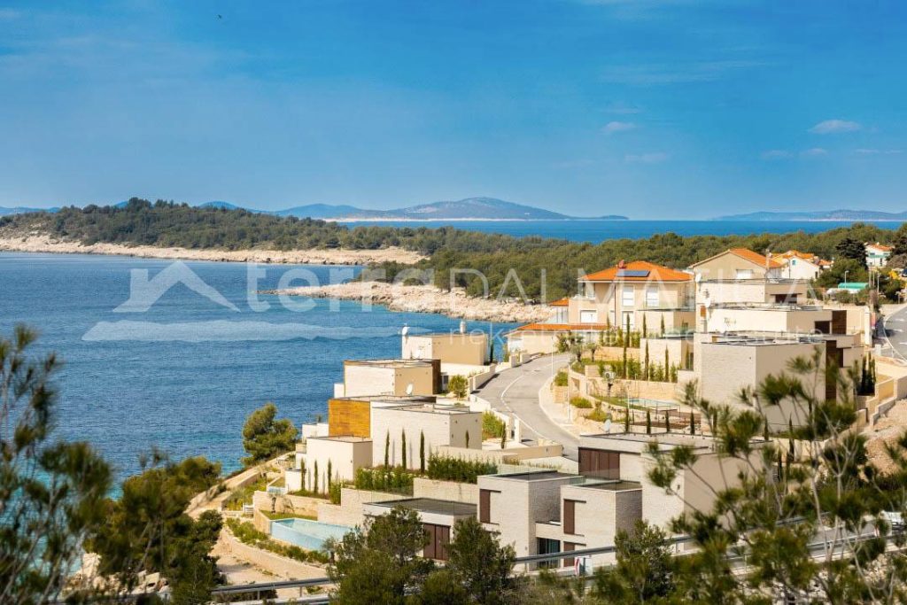 PRIMOŠTEN