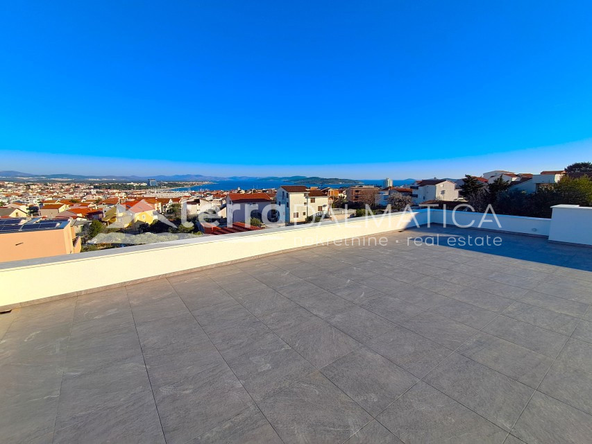 Stan u Vodicama – novogradnja s panoramskim pogledom