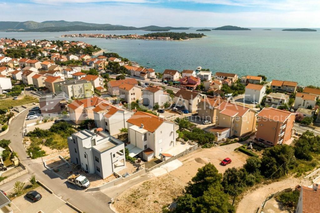BRODARICA
