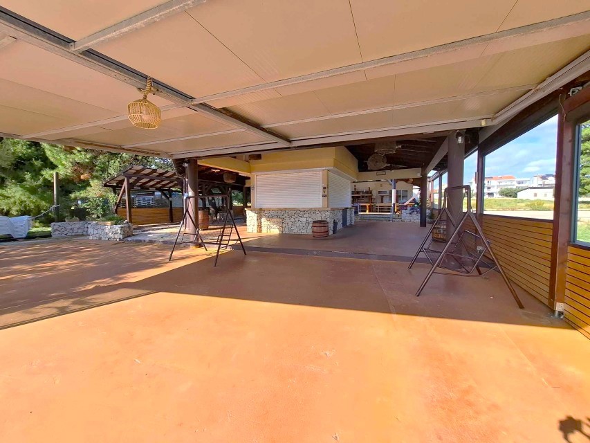 Locale commerciale VODICE, 1.950.000 €