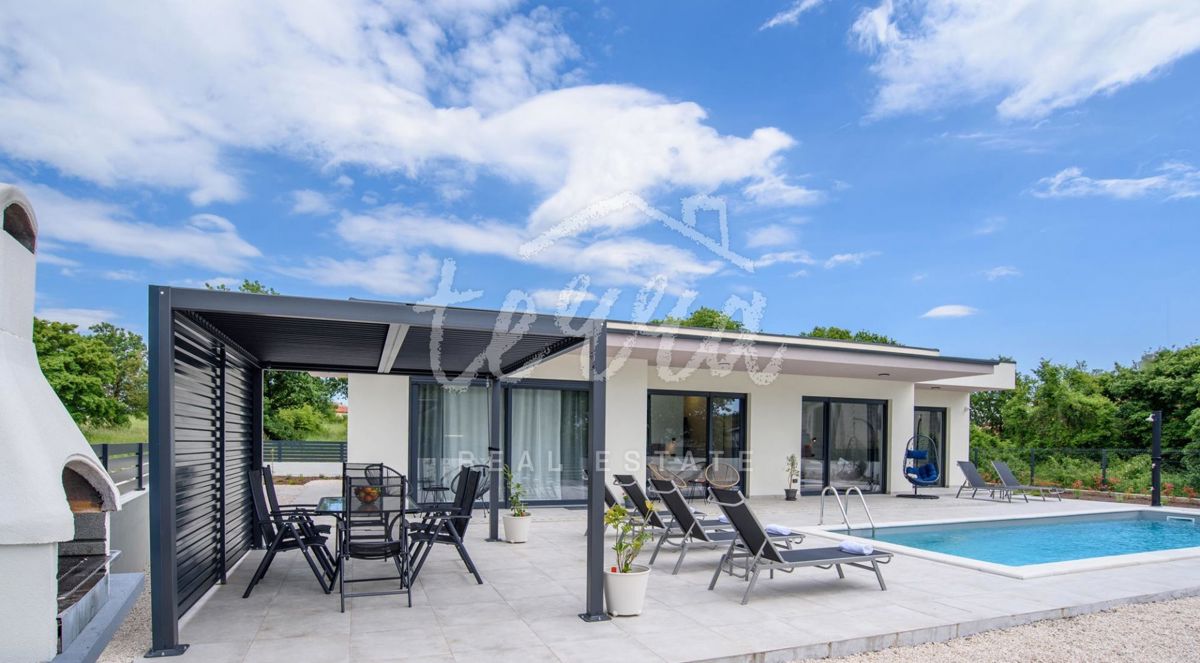 Дом KANFANAR, 600.000 €