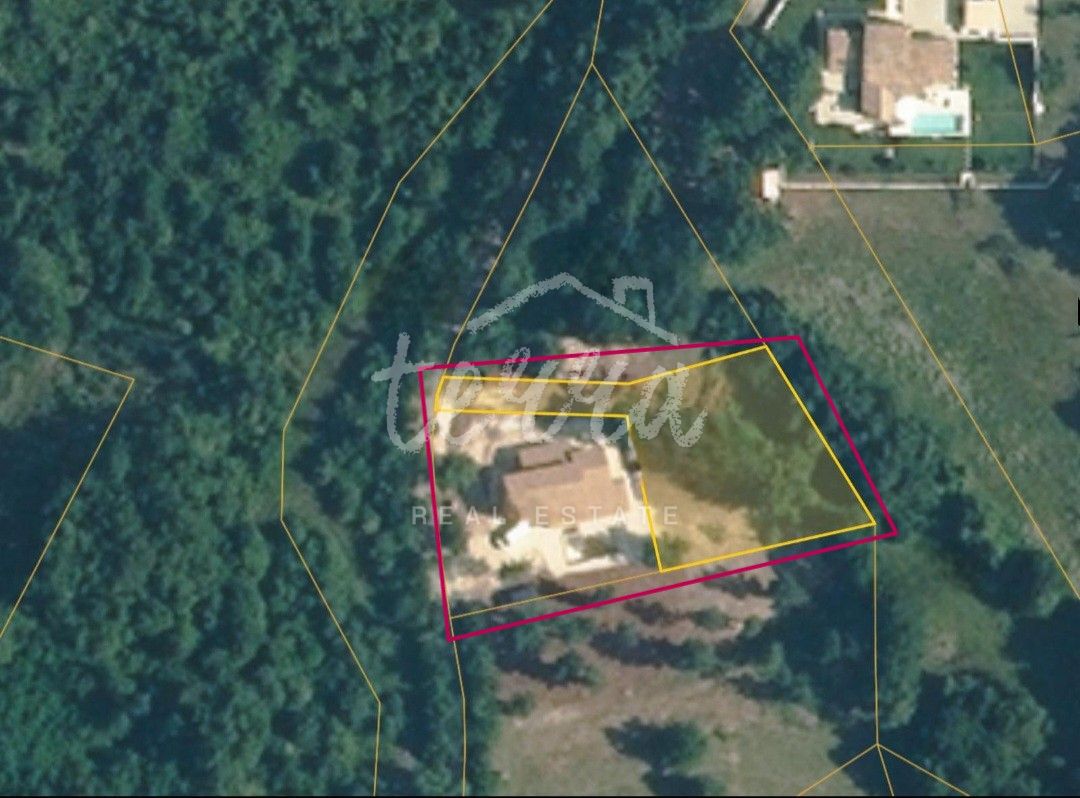 Terreno GRAČIŠĆE, 880.000 €