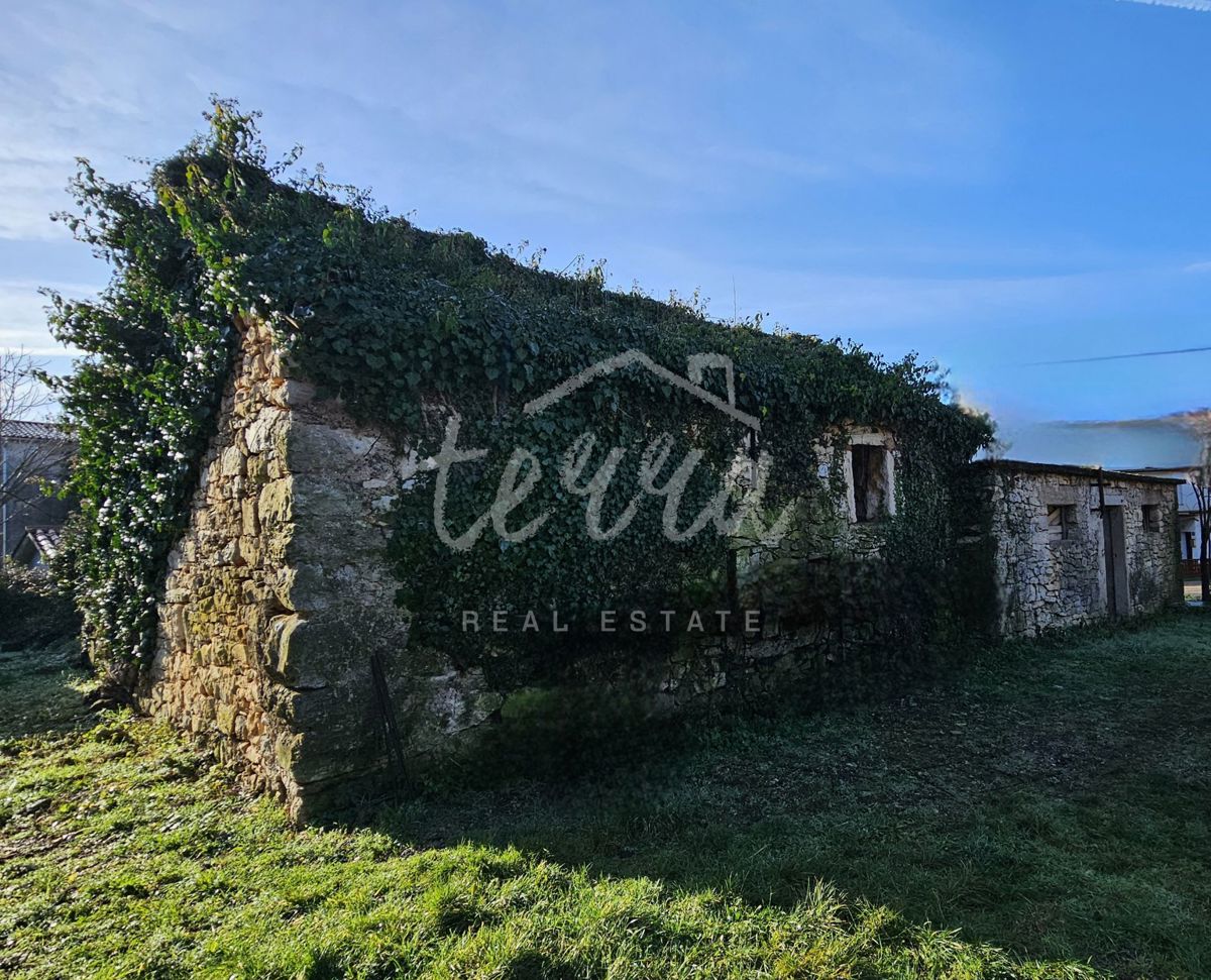 Дом LABIN, 65.000 €