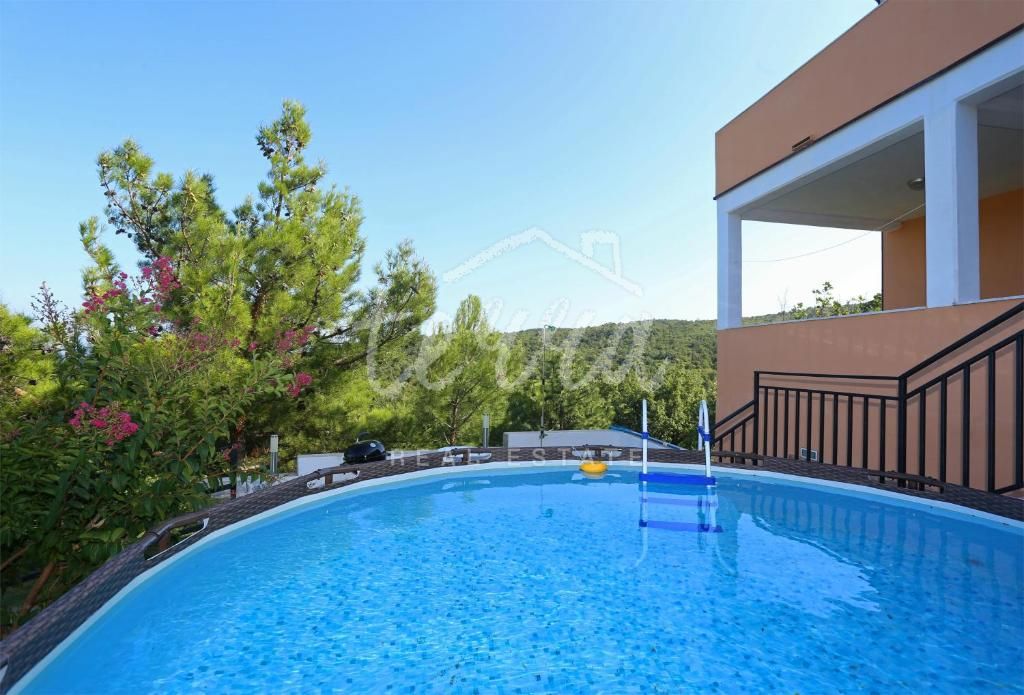 Дом LABIN, 420.000 €