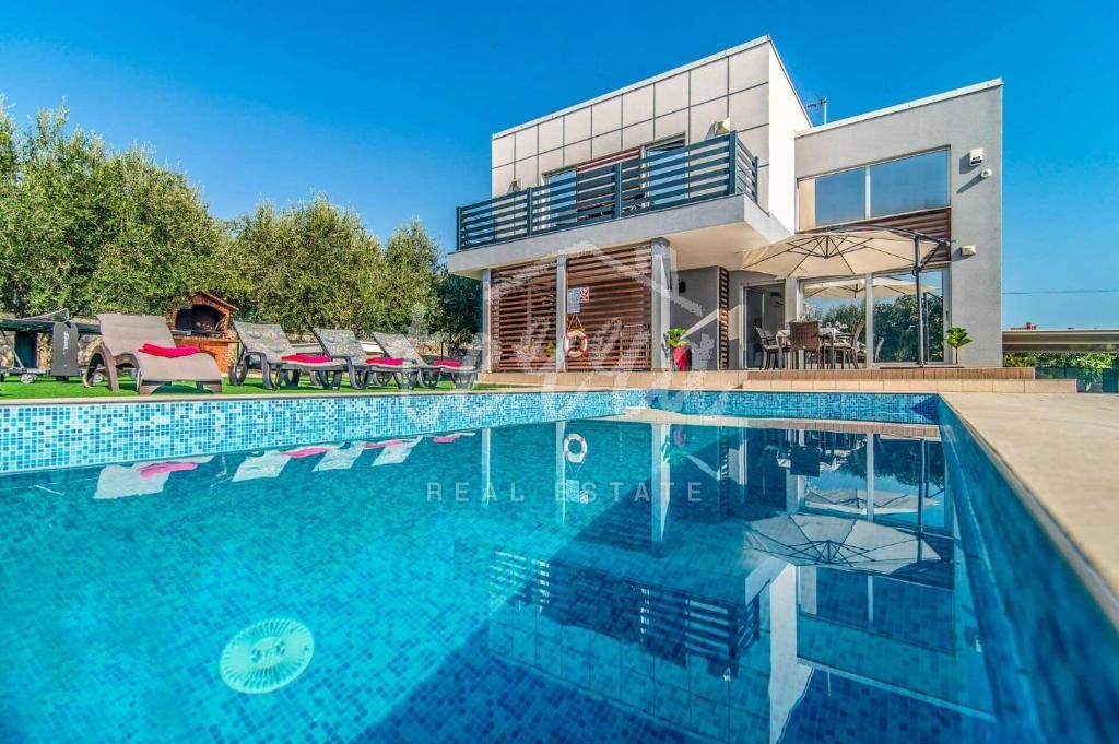 Дом VODNJAN, 1.050.000 €