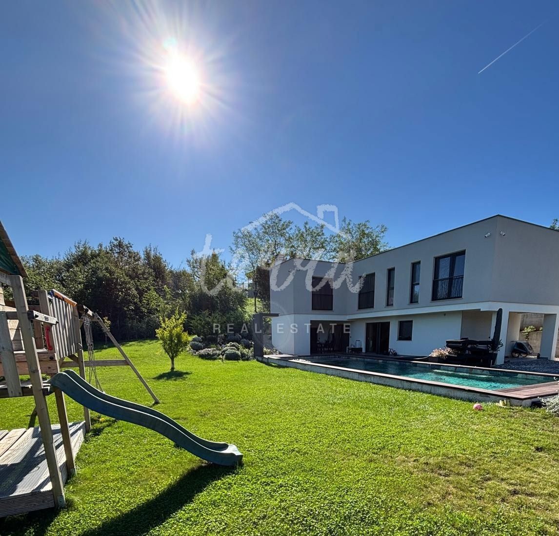 Дом LABIN, 630.000 €