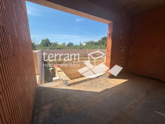 Дом LIŽNJAN, 450.000 €