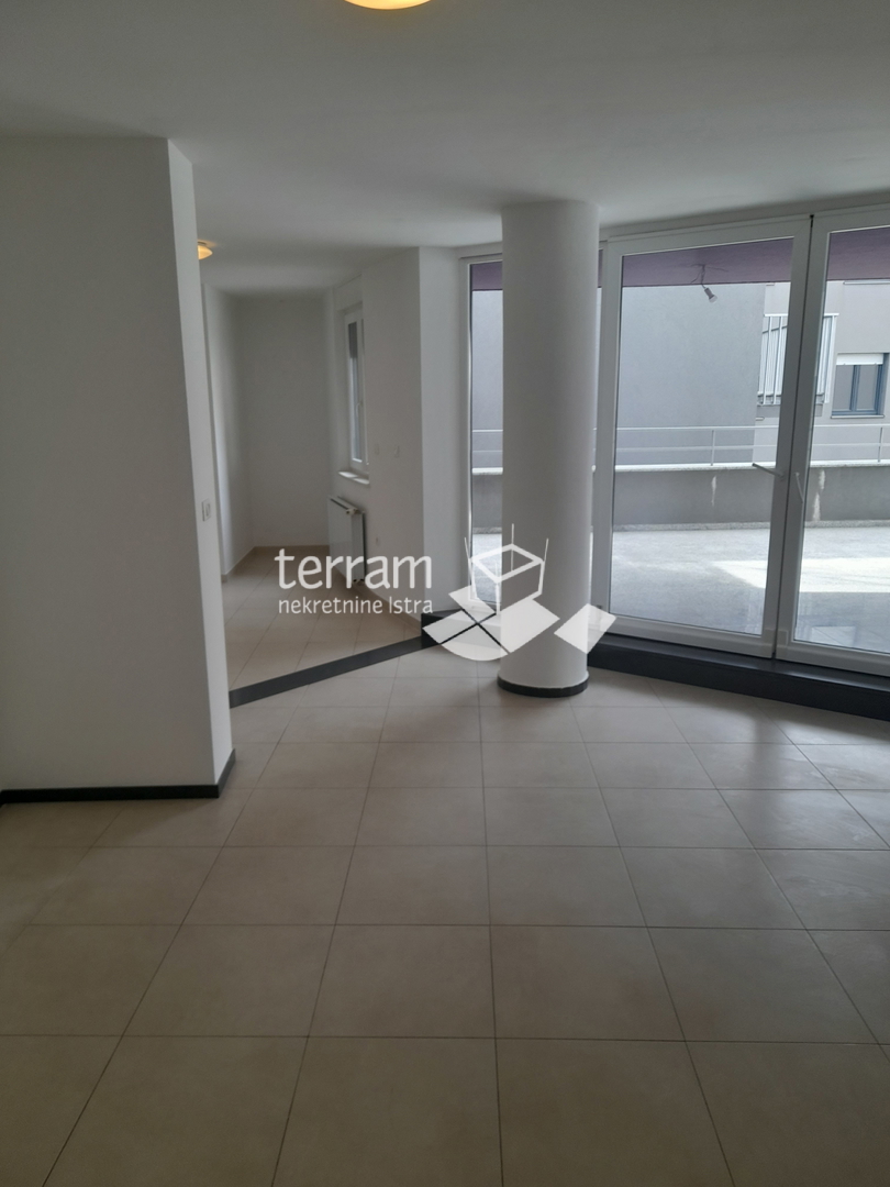 Istra, Pula, Centar, stan 138,10m2, 3SS+DB, treći kat, lift, #prodaja
