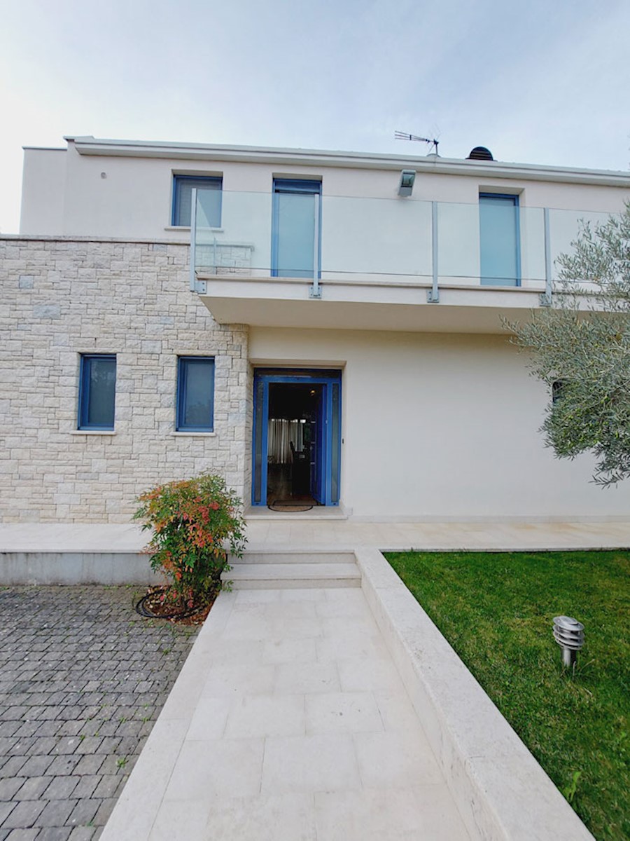 SVETI LOVREČ PAZENATIČKI