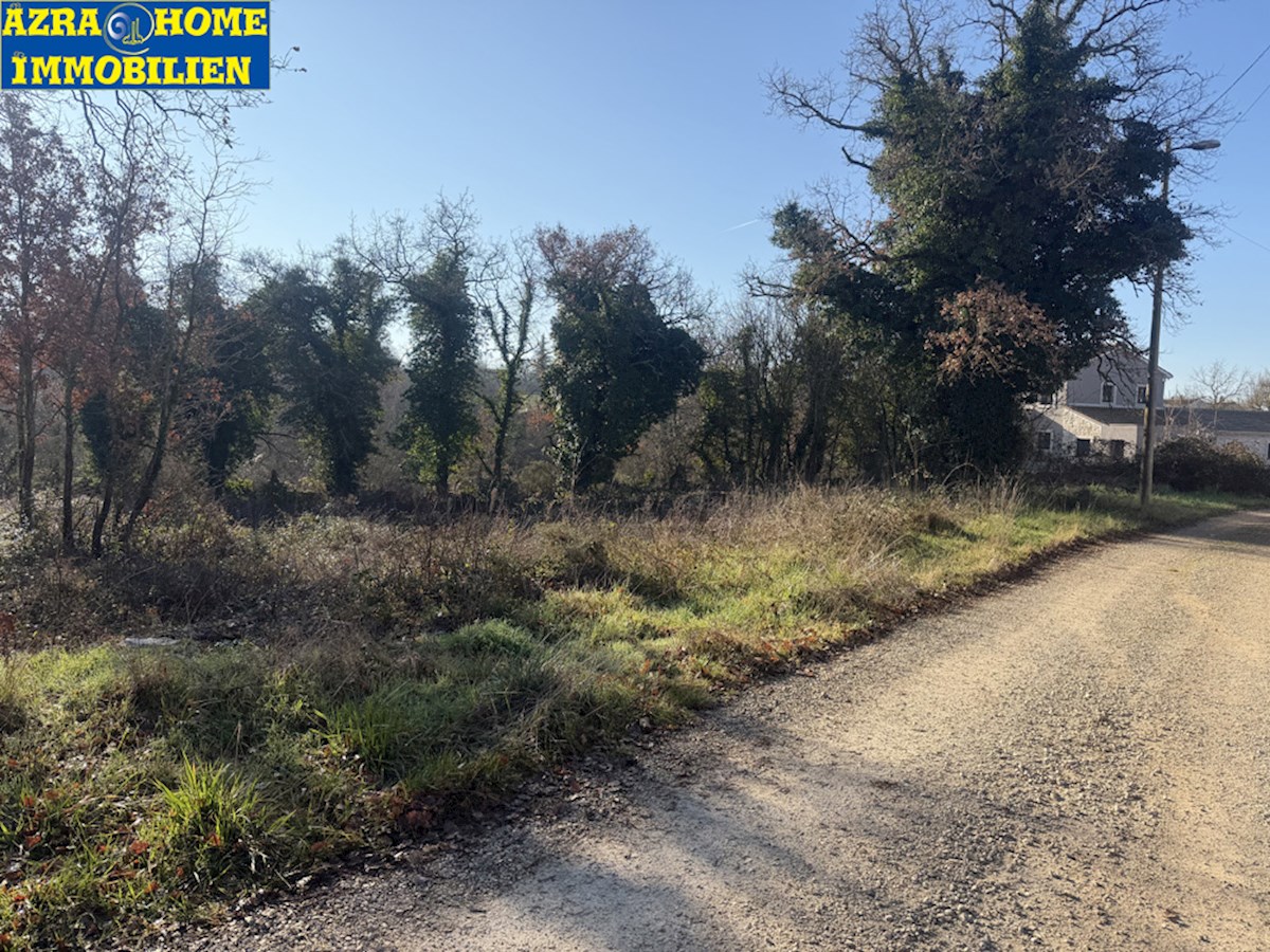 Terreno VIŠNJAN, 80.000 €