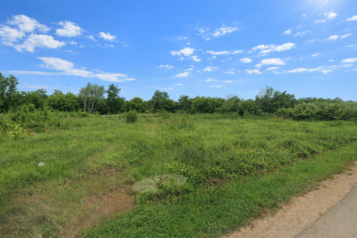 Участок POREČ, 207.000 €