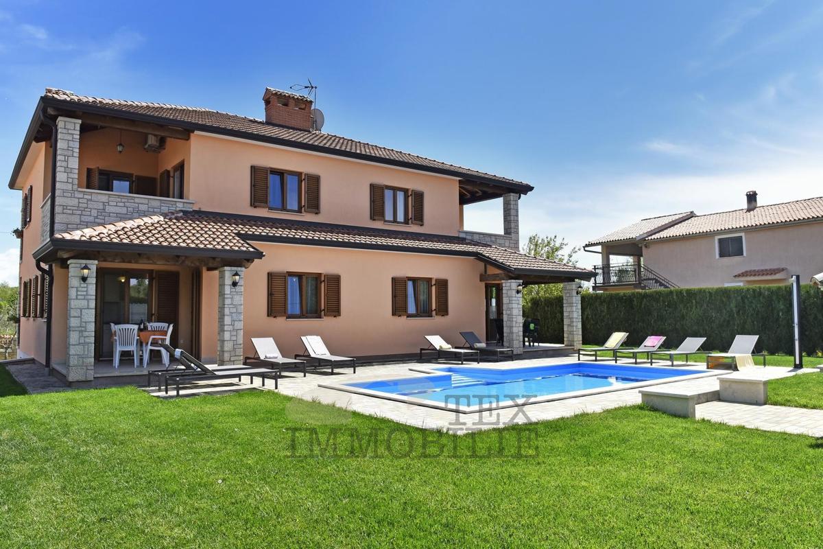 Дом POREČ, 670.000 €