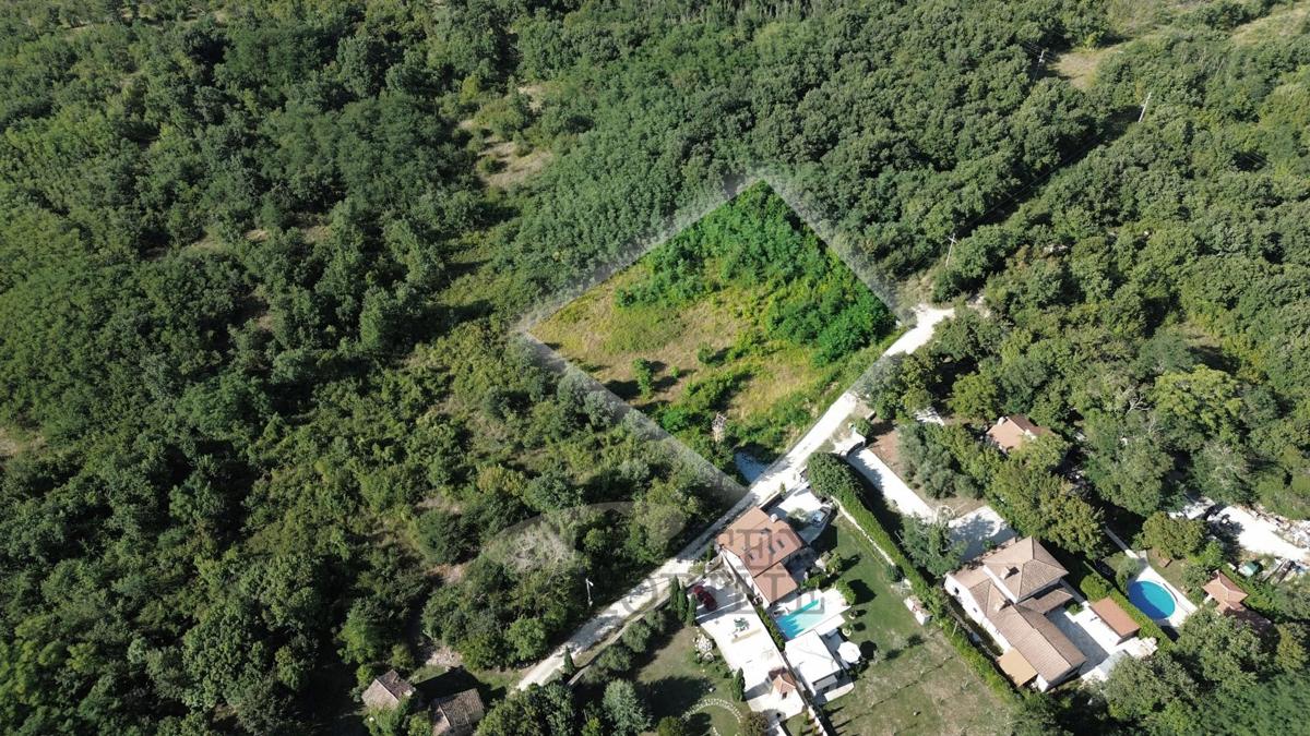Участок POREČ, 190.000 €